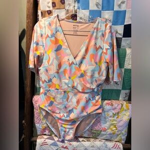 Mott50 premium swimsuit size large